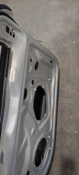 Usa stanga fata volkswagen vw golf 6 variant cod vopsea LR7L