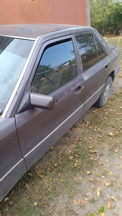 Продам Мерседес W124