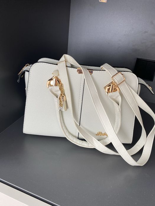 Продаются женские  сумки.