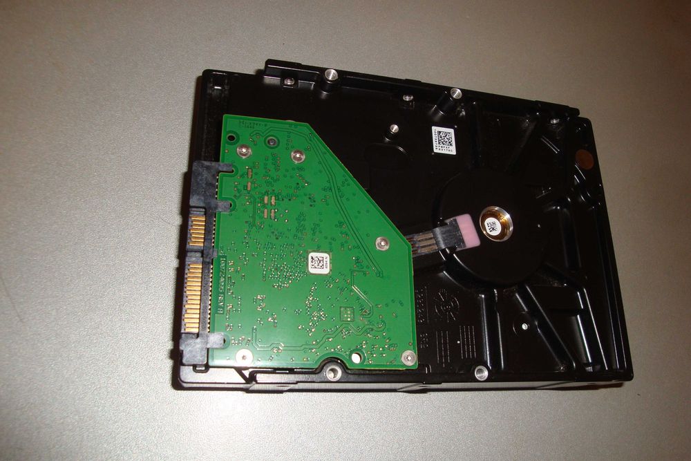 HDD Seagate 2TB ST2000VM003 Sata 6GB/s testat stare excelenta