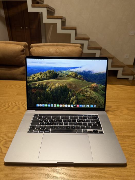 Laptop Apple MacBook Pro 16" Touchbar i7 16 GB Ram 500 SSD 2019