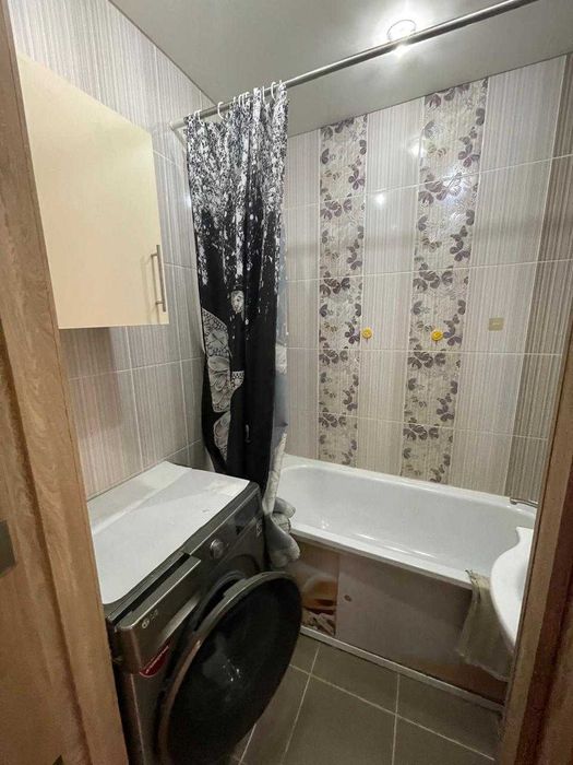 Сдам 2 ком квар.Центр Достык Мол 160тыс