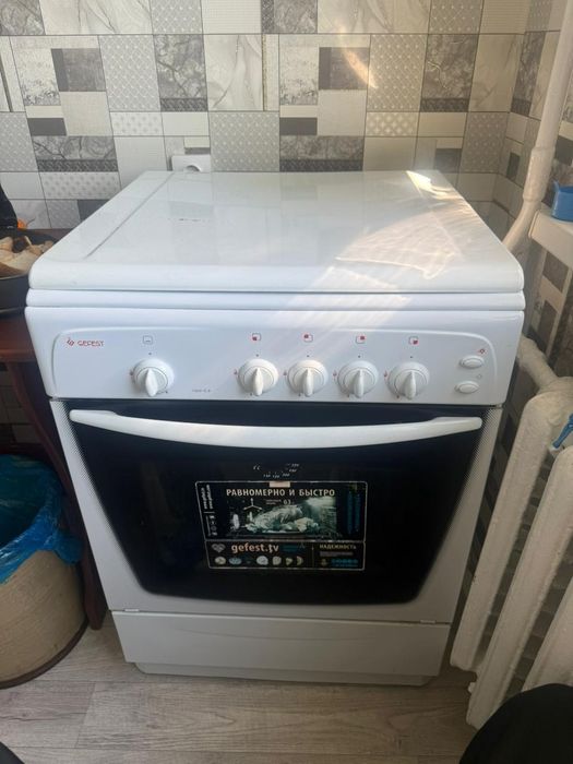 Продам плиту стоит без дела