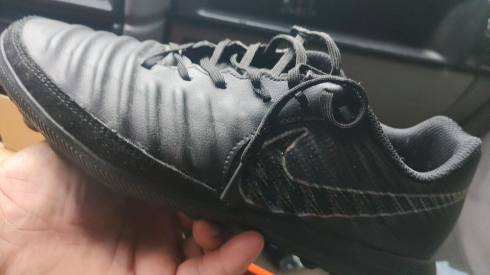 Продам кросовки Nike