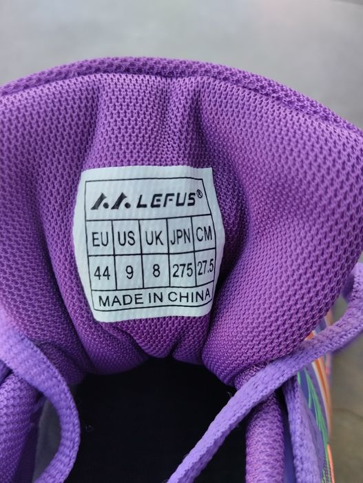 Маратонки нови  43 номер