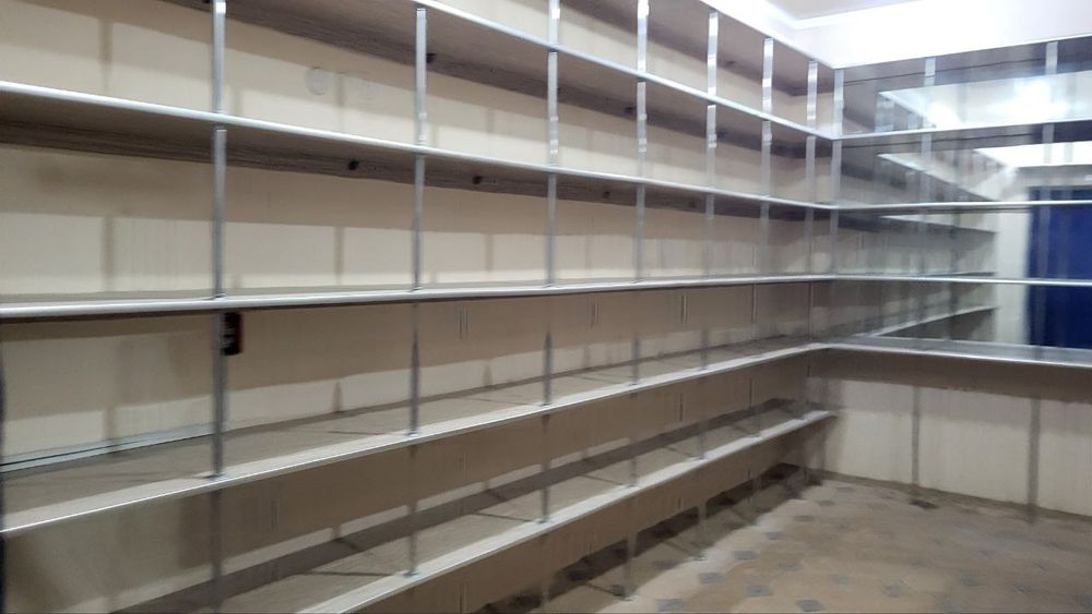 Yerqurg'on bozoridan Dukon sotiladi