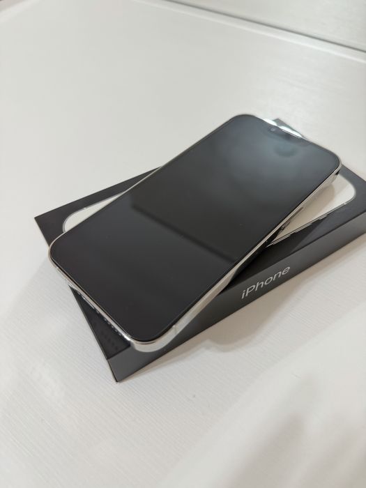 Vand iPhone 13 Pro 256 GB, ALB