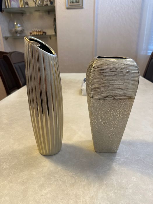 Продам декоративную вазу