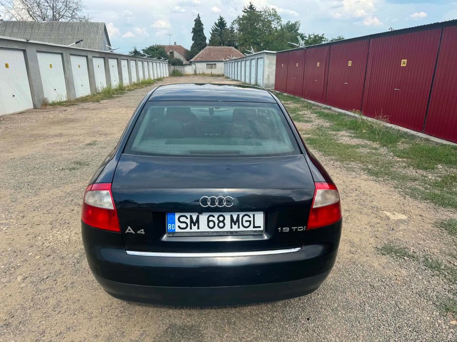 AUDI A4 Avant 2004 — imagine 4