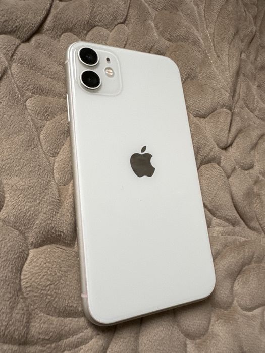 Продам Iphone 11