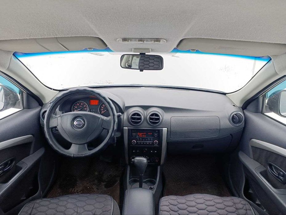 Nissan  2014  года