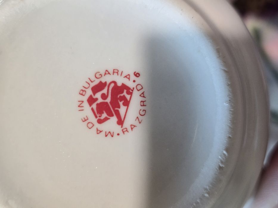 Български порцеланов чайник с детска картинка