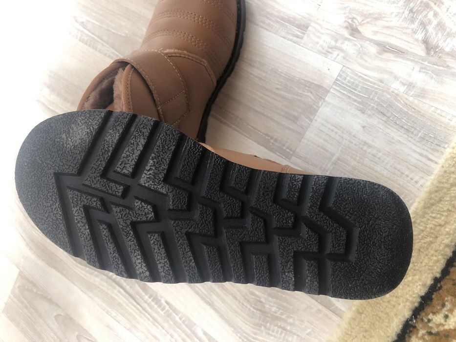 Сапоги-ботинки в идеальном состоянии