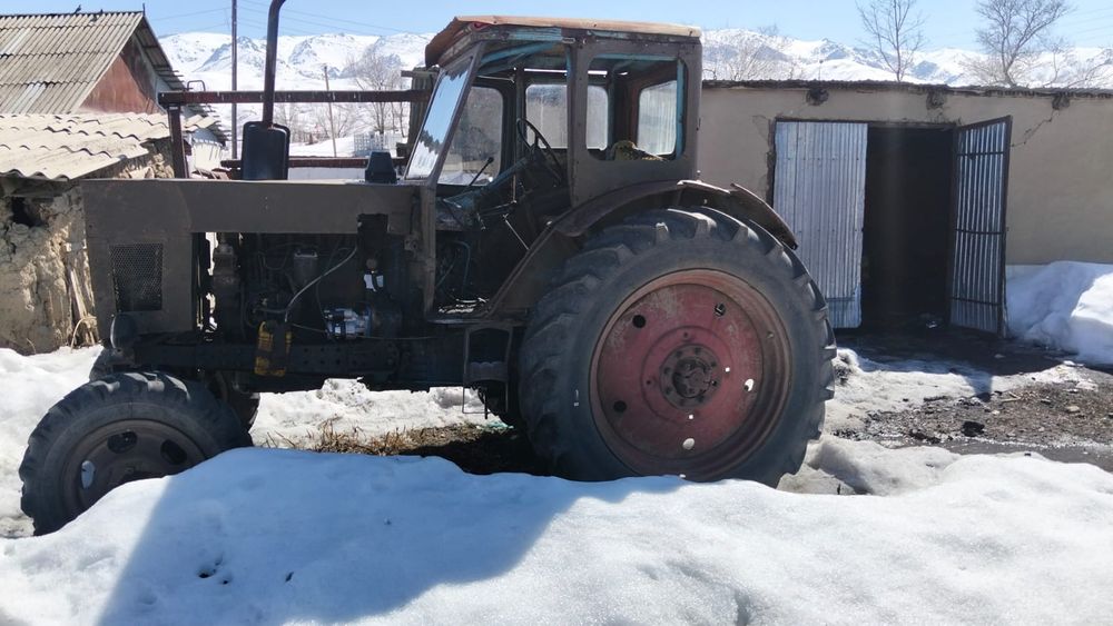 Трактор и соқа (плуг) сатылады