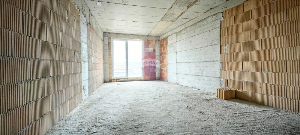 Продава се Тристаен апартамент в Варна, Погреби - 97 кв.м за 1568 €/кв.м - Снимка #1