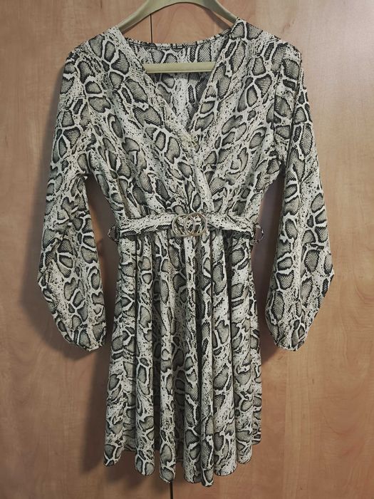 Дамска рокля в леопардов принт