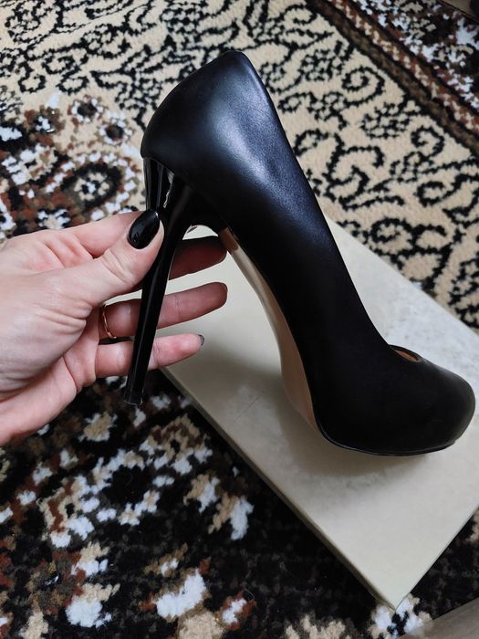 Продам туфли 37 рр