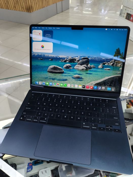 Срочно Macbook Air M3 8/256гб