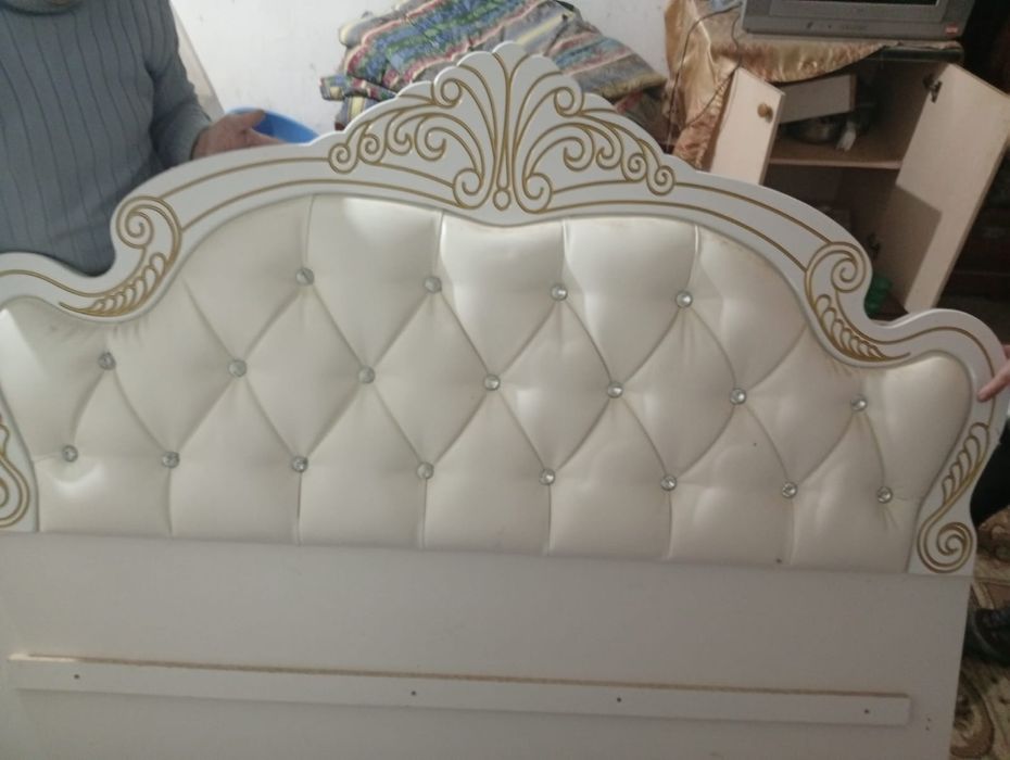 Спальный гарнитур