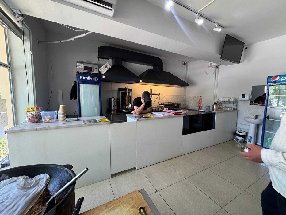 Tayyor FAST FOOD BIZNESI (osh) SOTILADI.(ishlab turibdi)