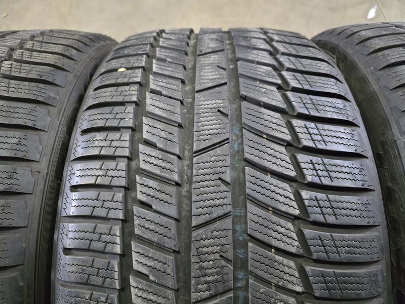 295/35/21//265/40/21 TOYO