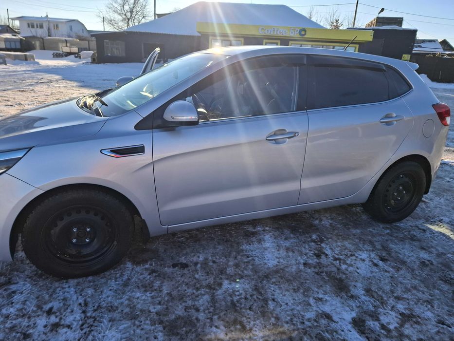 Продам машину киа рио