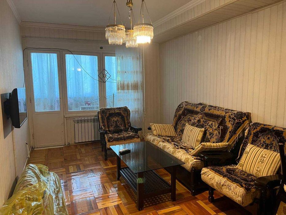 Сдается  2-х комнатная квартира (своя)  в центре города (Magic City)