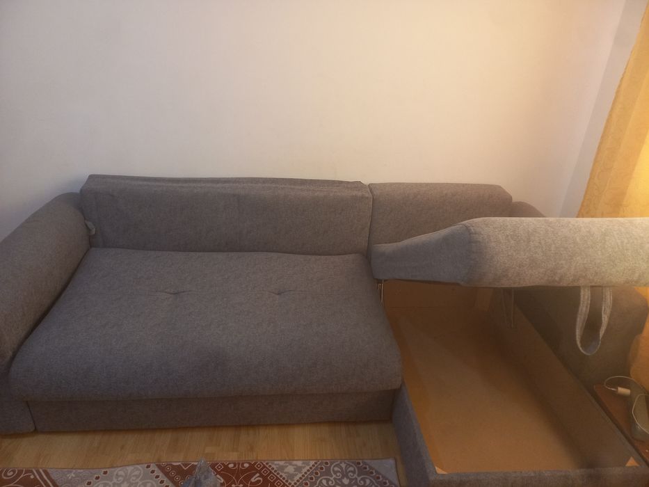 Vând canapea extensibila