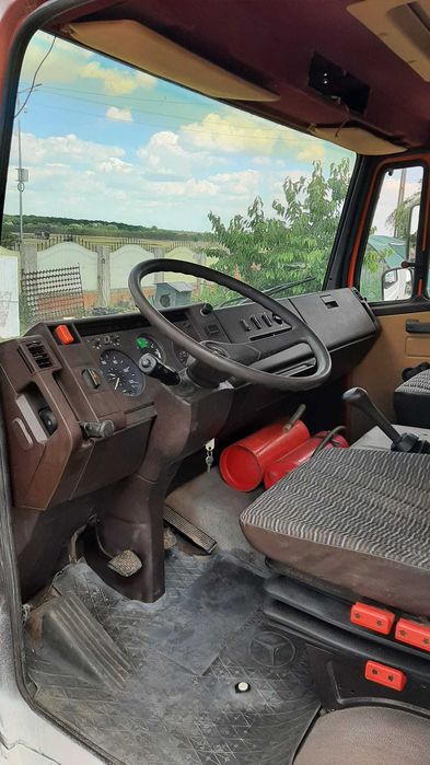 Camion apicol omologat Mercedes 814