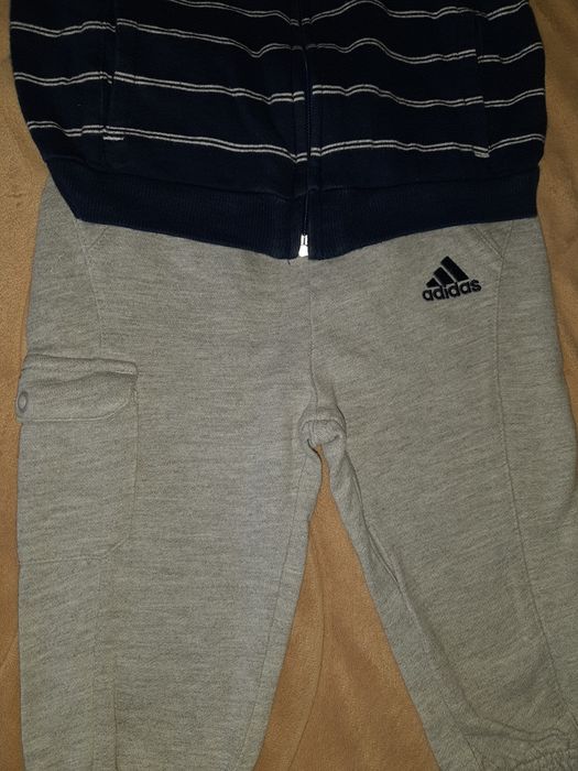 Бебешки комплект adidas 6- 9 месеца