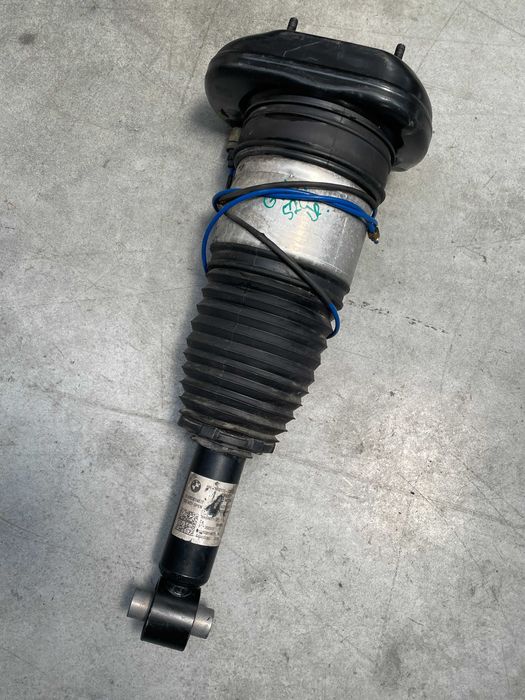 Perna aer spate dreapta Bmw seria 5 G31 touring cod 6882822