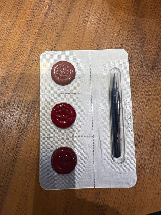 Червила червени Giorgio Armani и Lancome