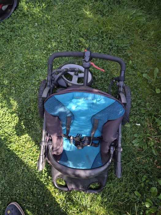 Детскую коляску б/у ПРОДАМ СРОЧНО