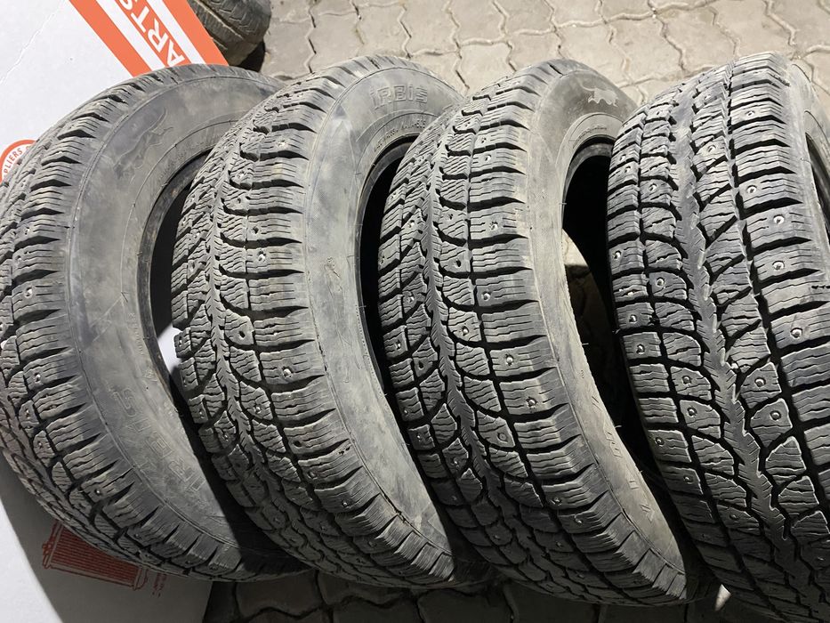 Продам шины зимние