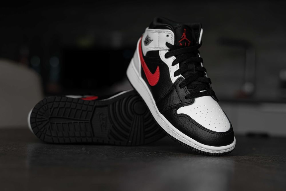 Vand Nike Air Jordan 1 Mid Original (marimea 36)