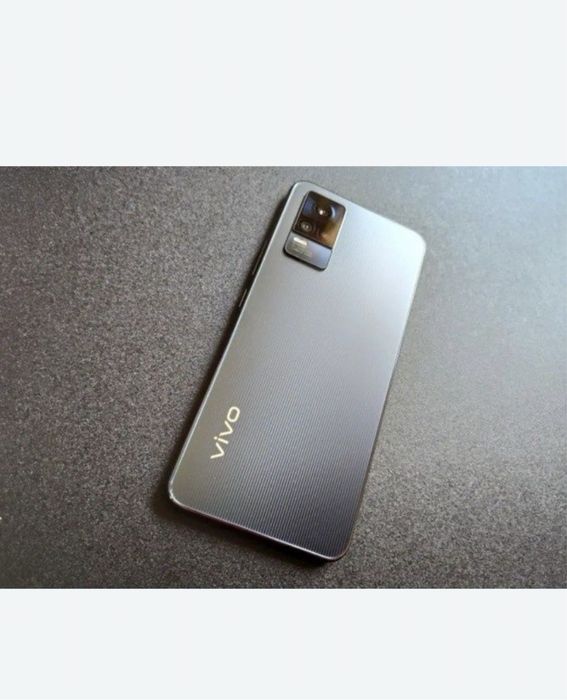 Срочно тел сатылады Vivo v21e 1 млн