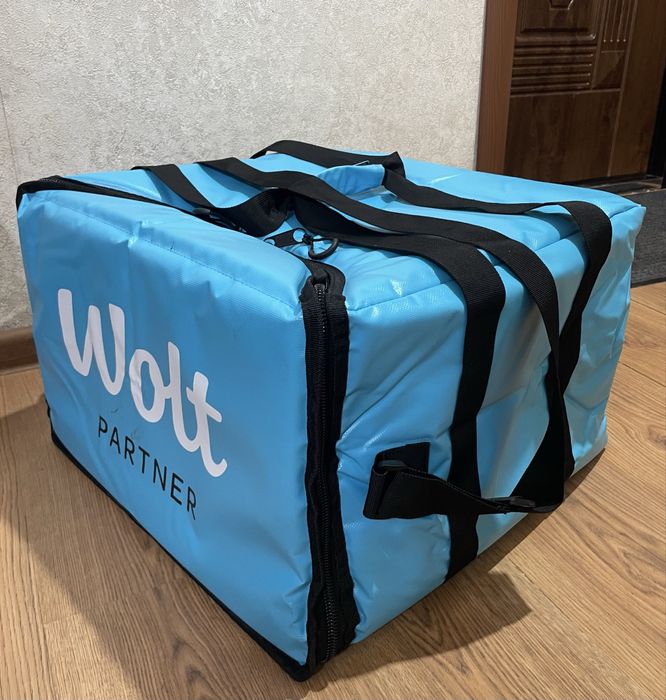 Продам Терморюкзак и Термосумку. Wolt.