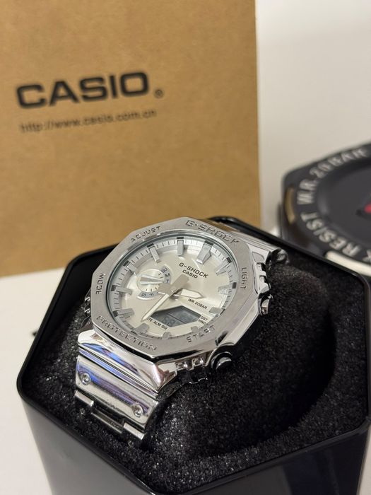 Ceas Casio G-Shock GM-2110D-7AER