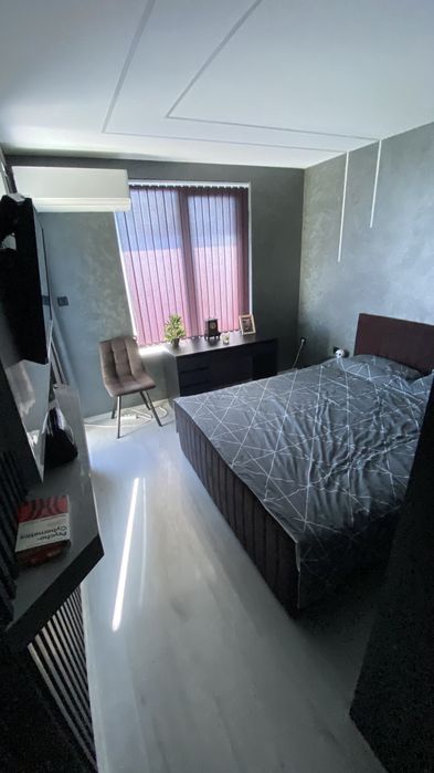 ПРОДАВА СЕ: Обзаведен самостоятелен имот от 230 кв.м (2-ри и 3-ти етаж) с ОБОСОБЕН ДВОР, отделен вход, 4 ТЕРАСИ и КЛИМАТИЦИ НАВСЯКЪДЕ