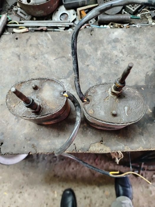 Электро двигатели омывателей фар.