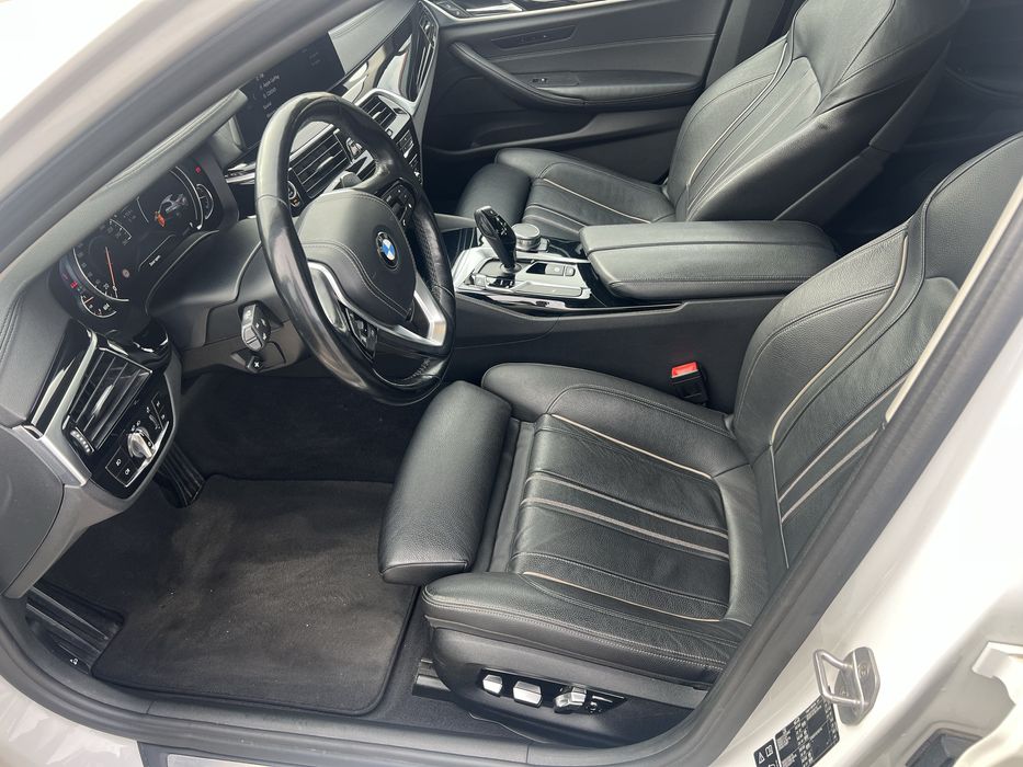 Bmw520d - Luxury G30 -190 cp