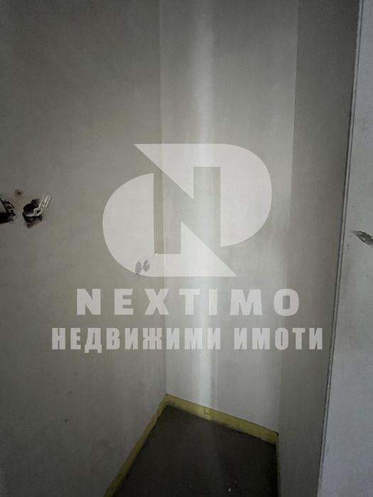 Продава се Тристаен апартамент в Пловдив, Христо Смирненски - 104 кв.м за 1200 €/кв.м - Снимка #5