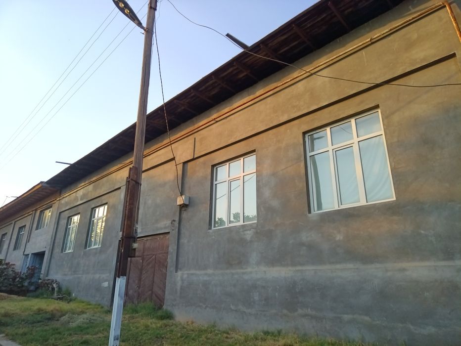 Уй сотилади 8 сотих