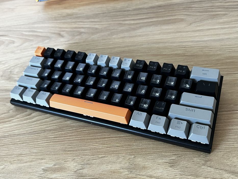 Механична клавиатура E-YOOSO Z11. Като нова!!
