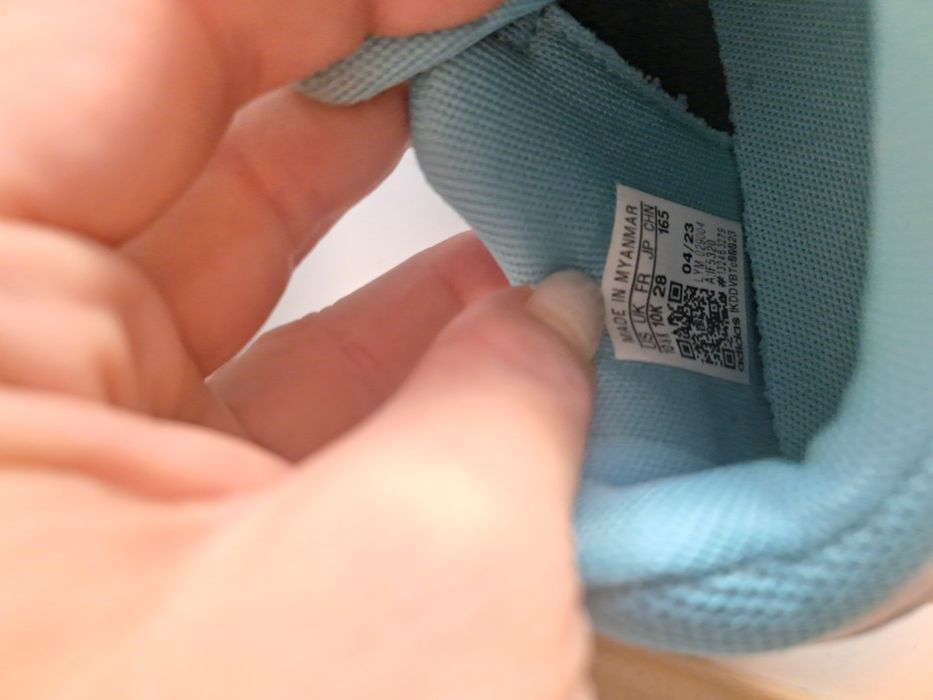 Маратонки Adidas 28 и 29 номер