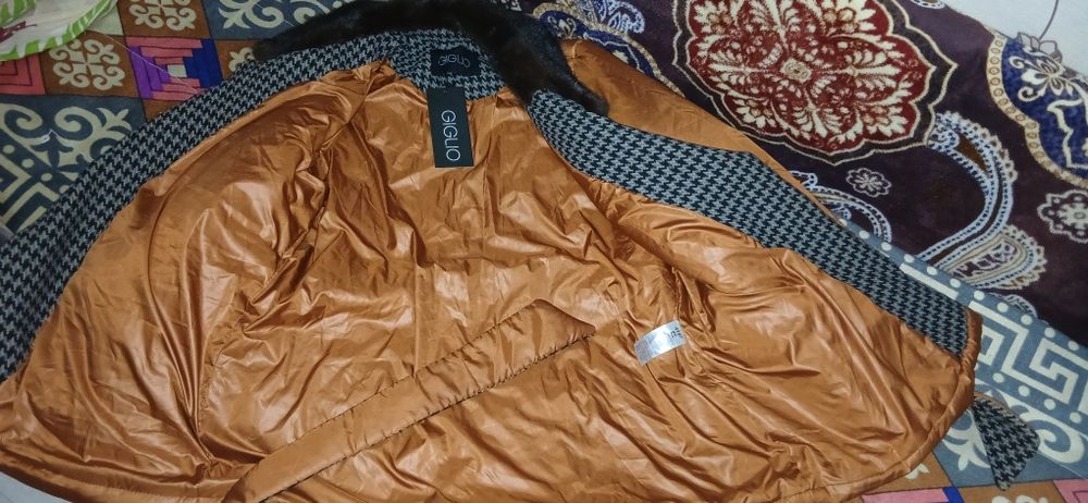 Куртка.   женская