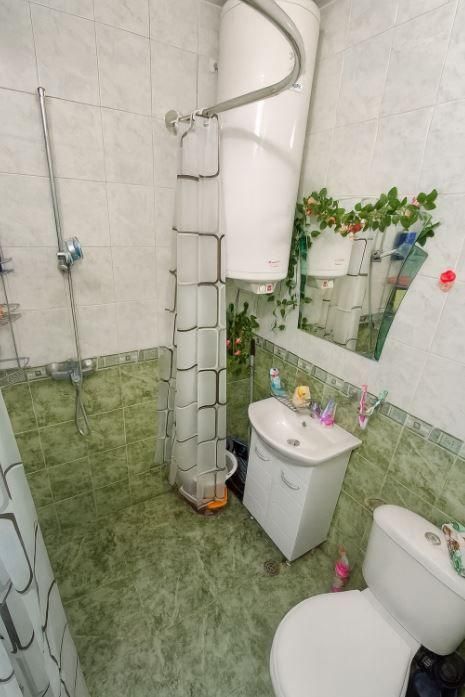 Дава се под наем Двустаен апартамент в Варна, Център - 45 кв.м за 325 € - Снимка #3