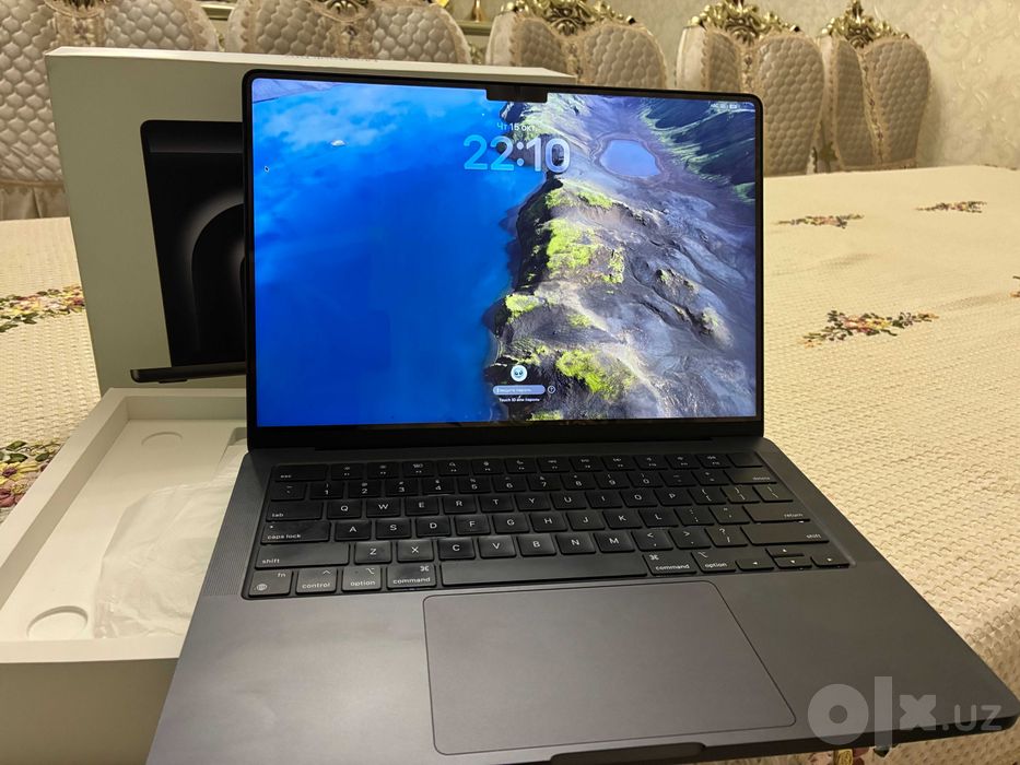 MacBook Pro 14 dyuym, M3 Pro, 18/512