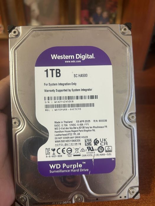 Жесткий диск  продам