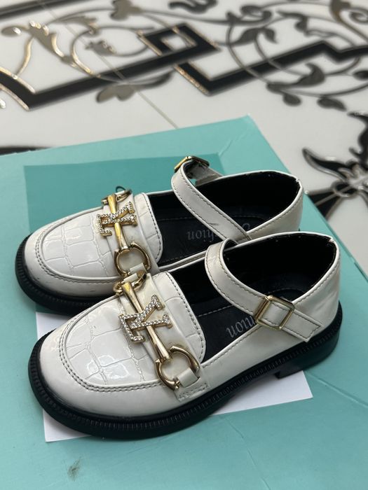 Детская обувь размеры 27;28;29;30 уточняйте